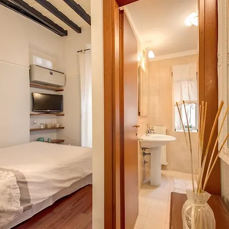 Holiday-in Trevi Rom